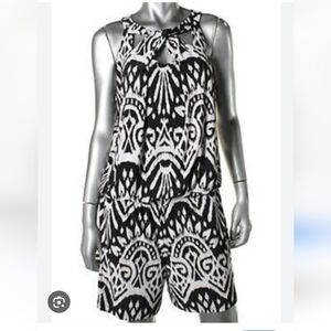 INC geometric shorts romper size small